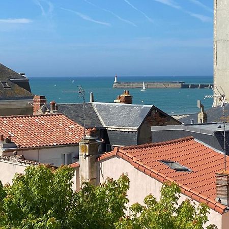 Le Kifanlo - Appartement Avec Une Grande Terrasse Vue Mer Et Plage A 100 M لي سابلِ دولونْ المظهر الخارجي الصورة